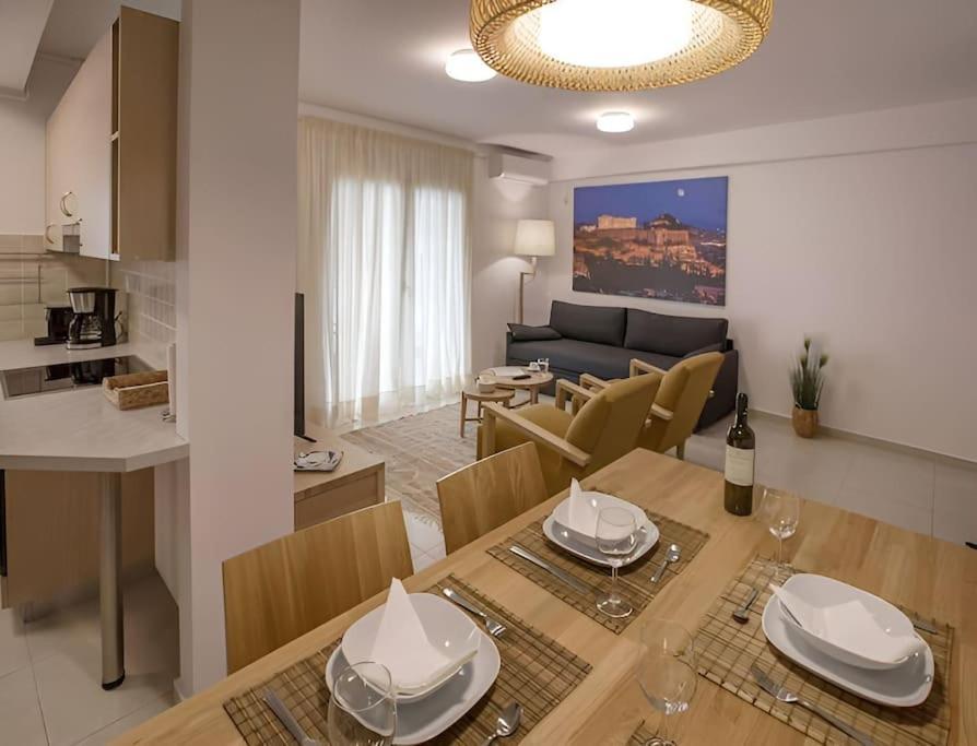 Modern Apartment In The Heart Of The City Ateny Zewnętrze zdjęcie